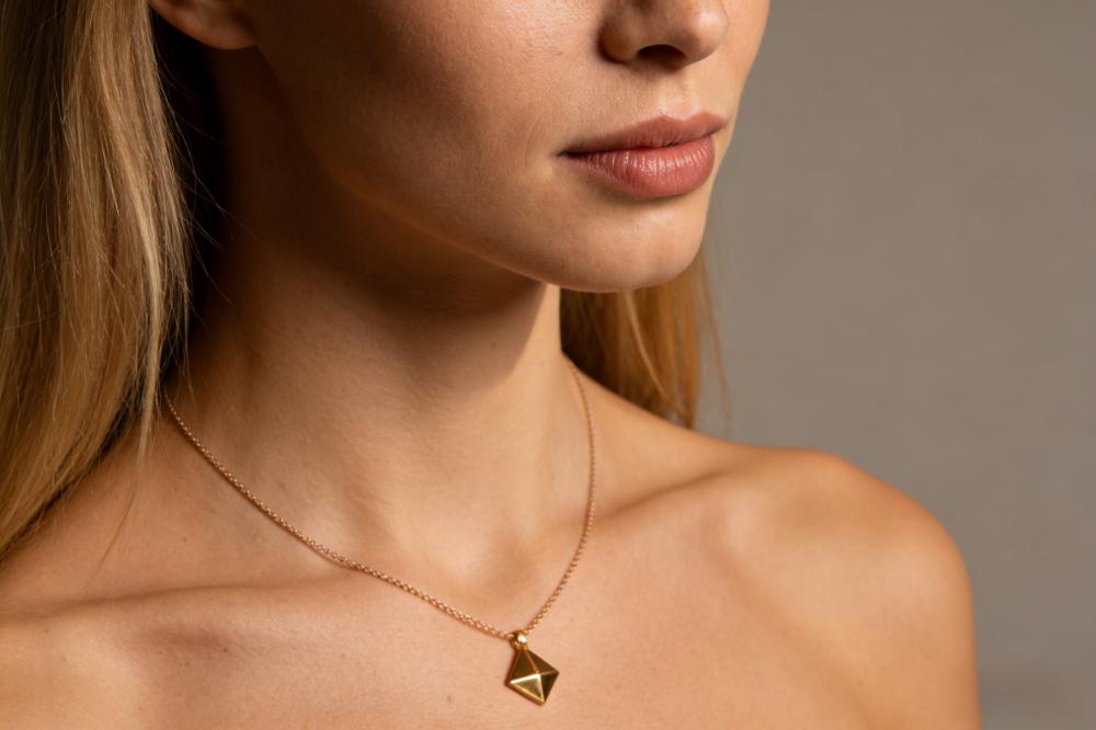 How to Use Nano Banana to Combine Jewelry on a Model (Step‑by‑Step)